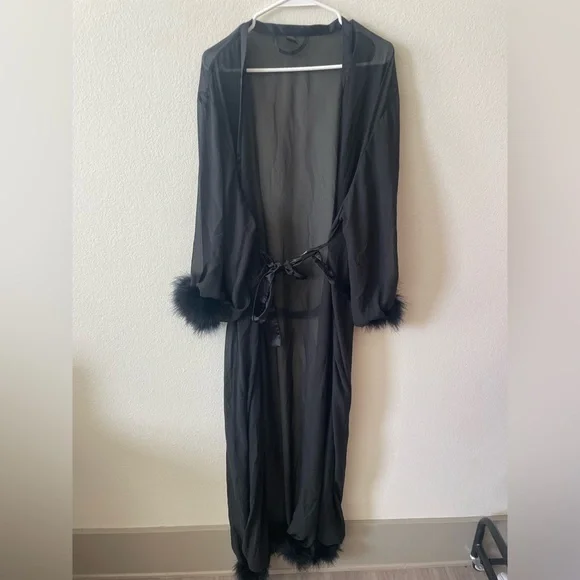 Meshki black mesh light weight long fur tie robe - Picture 1 of 3